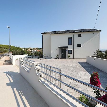 Vila Marijana Preko Exteriör bild