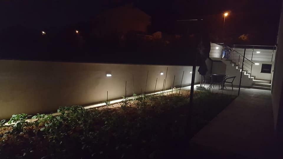 Vila Marijana Preko Exteriör bild