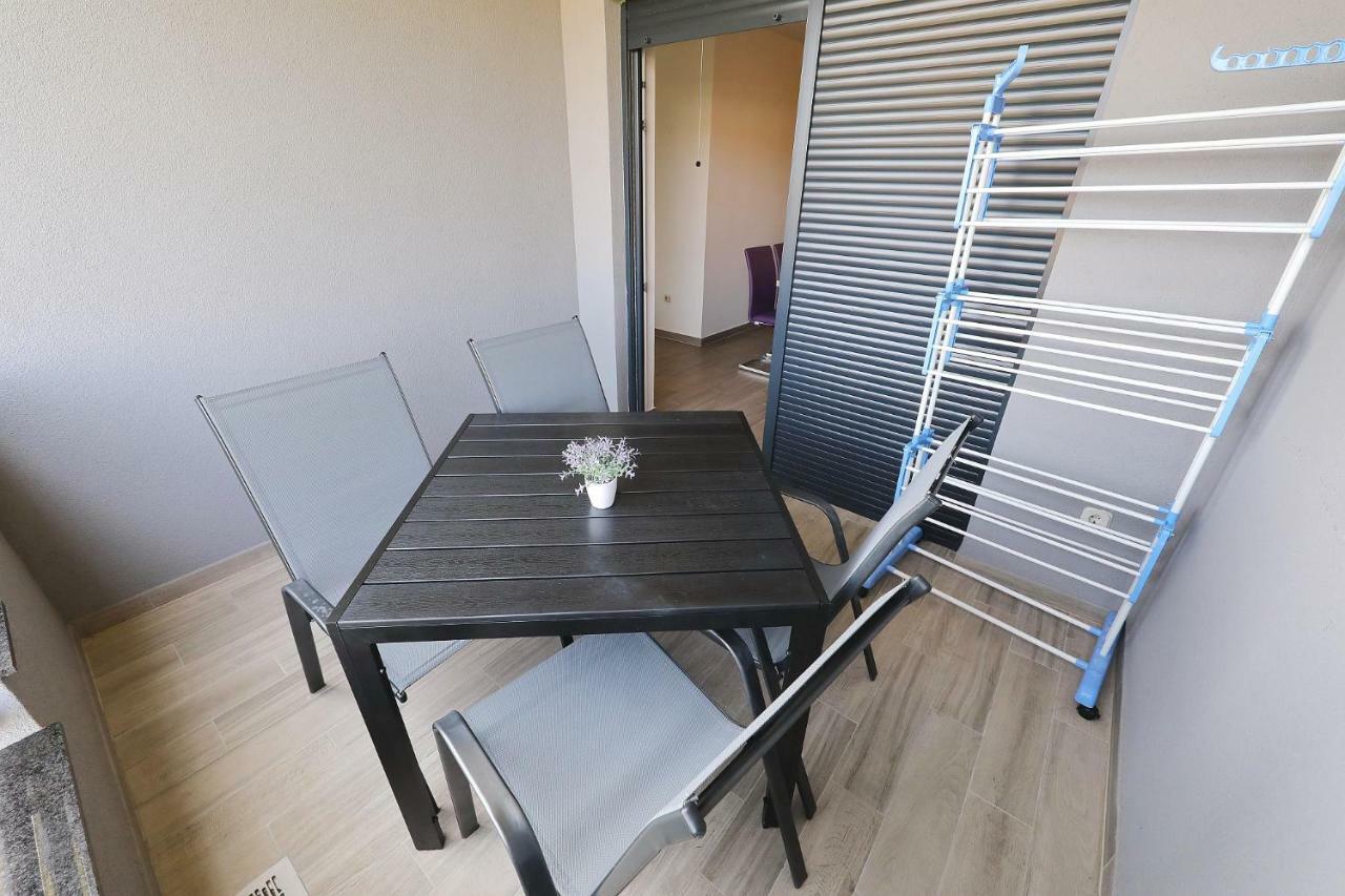 Vila Marijana Preko Exteriör bild